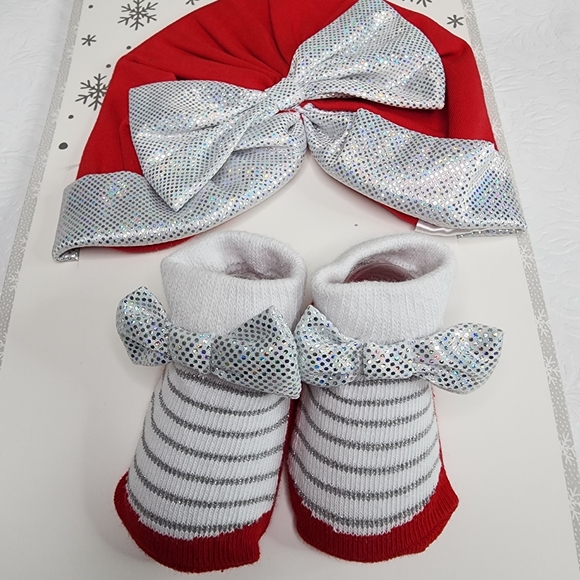 Baby Hat and Booties Set Scarlett Red and Silver Infant Size 0-6 Months NWT - Picture 3 of 9